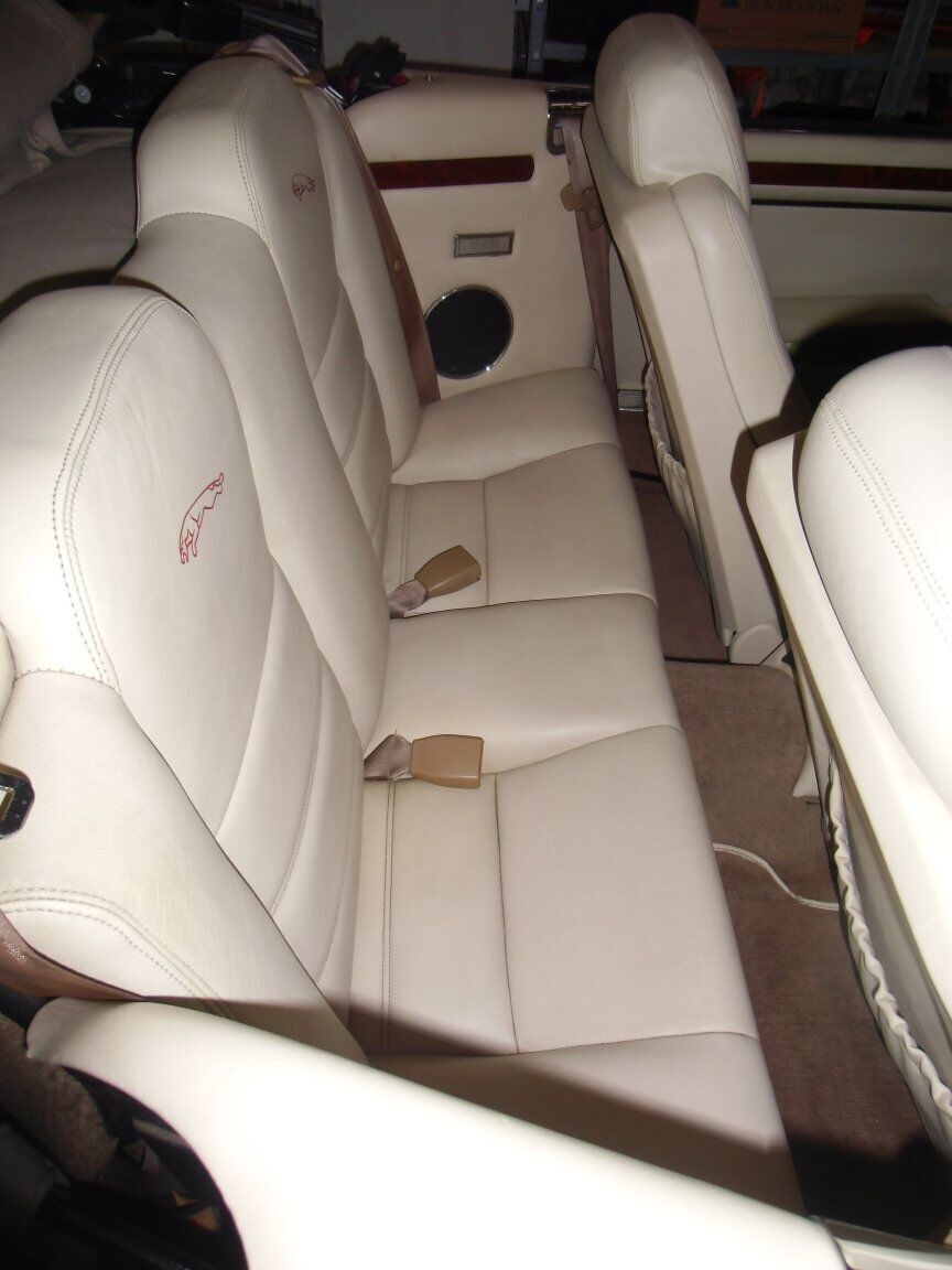 Rear seats before the dog platform is fitted