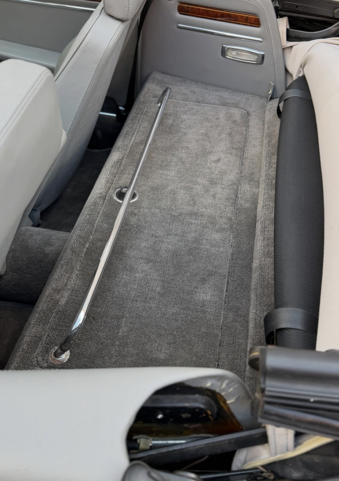 XJS Convertible rear locker box area
